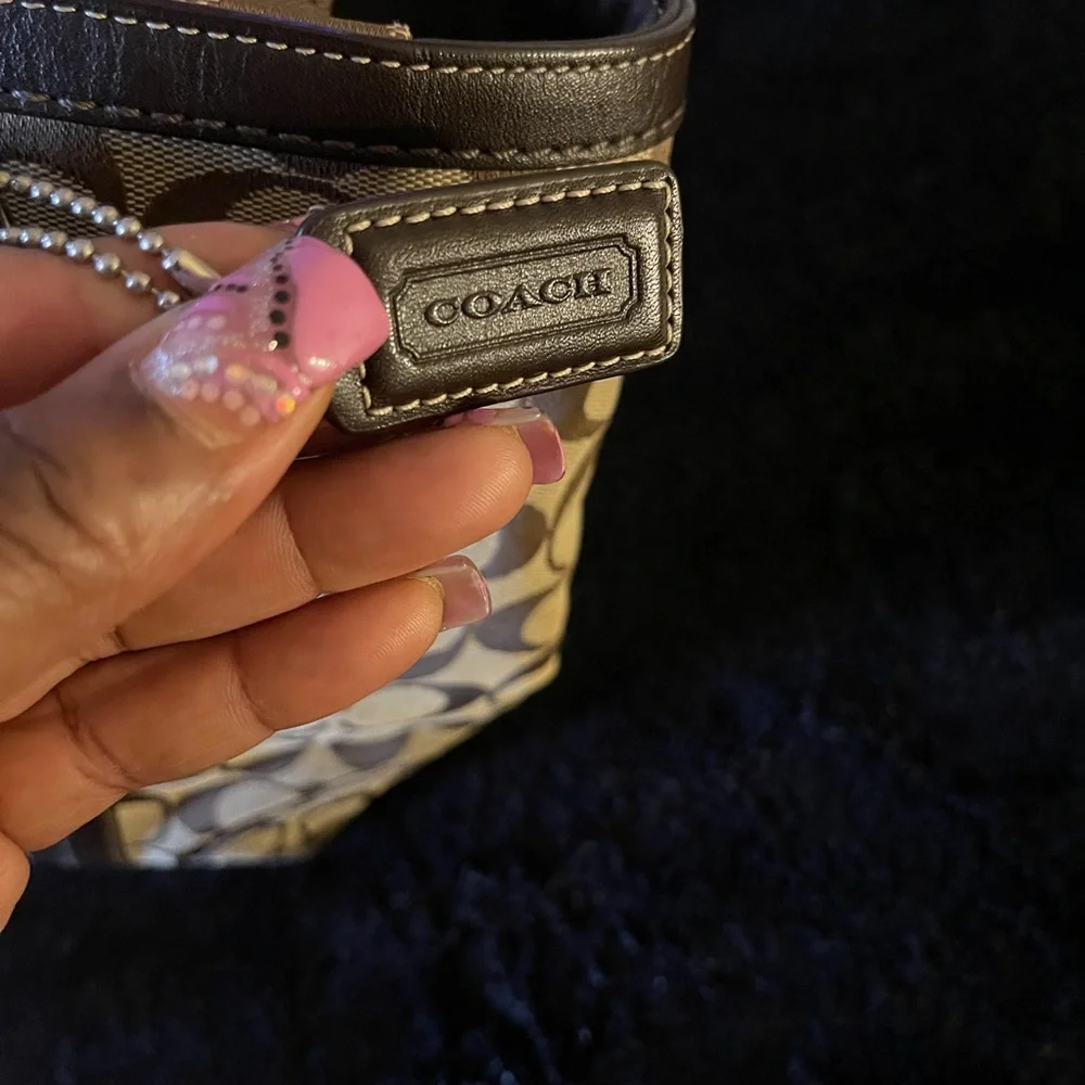 GENUINE COACH F12645 JAQUARD HAMPTON SHOULDER BAG Approx 10.5 inches tall - Picture 4 of 17